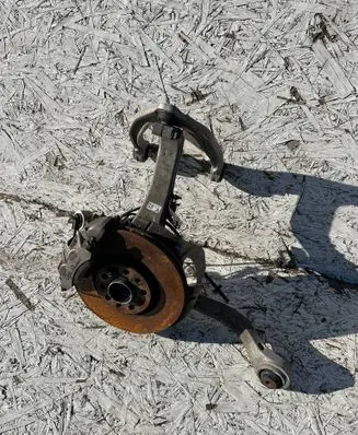 Alfa Romeo Giulia Front wheel hub spindle knuckle 505397420