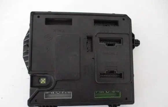 Renault Megane III Comfort/convenience module 284B18336R S180180010 BCMX95ATICL1