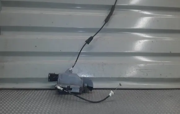 Peugeot 308 Front door lock PSA567150