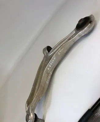 Nissan Qashqai J12 Front lower control arm/wishbone 545706ra0a