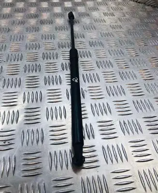 Volkswagen PASSAT B6 Tailgate/trunk strut/damper 3C9827550A
