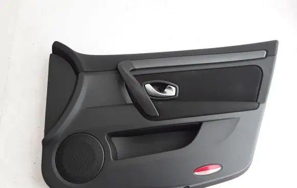 Renault Laguna III Front door card panel trim 809000399R