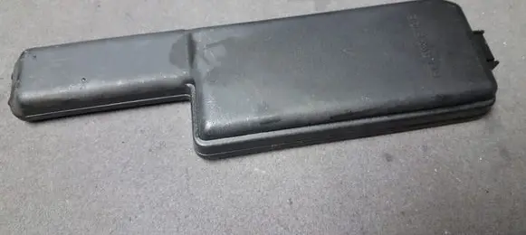 Toyota Picnic Fuse box cover 9168994