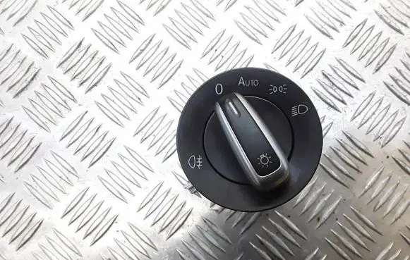 Volkswagen Golf VI Light switch 3C8941431