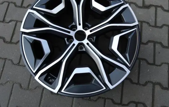 BMW XM R22 alloy rim 5A02659