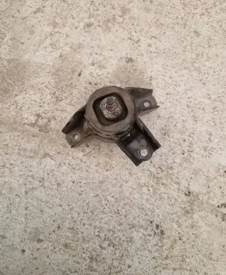 Hyundai i20 (GB IB) Engine mount bracket 21810C8400 0502150194