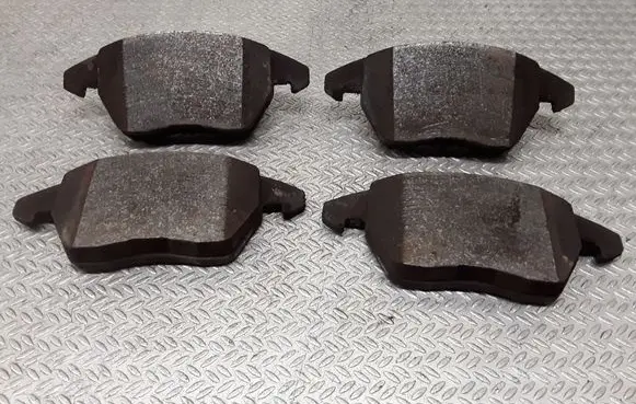 Seat Altea XL Brake pads (front) 