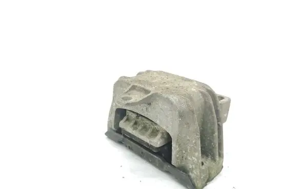 Audi A3 S3 8L Engine mount bracket