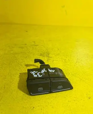 Ford Focus Tailgate/trunk/boot open switch 