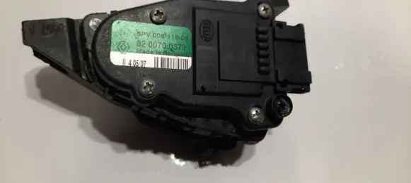 Renault Laguna II Accelerator throttle pedal 8200700373