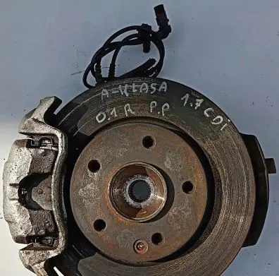 Mercedes-Benz A W168 Rear wheel hub
