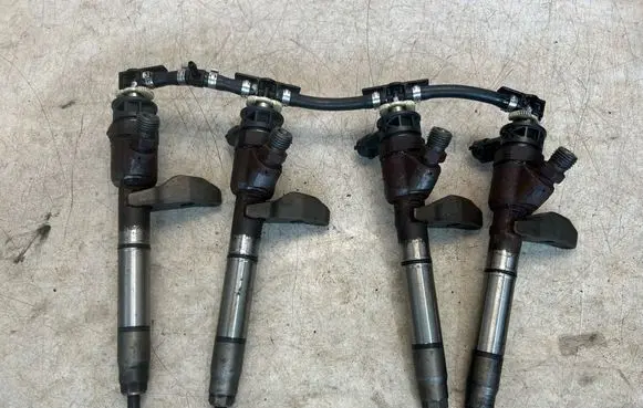 KIA Optima Fuel injectors set 0445110589 338002A610