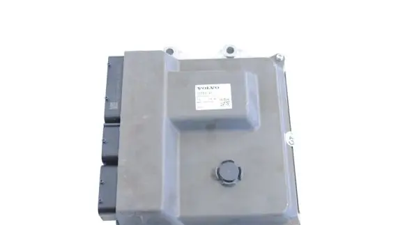 Volvo XC40 Engine control unit/module 32383797