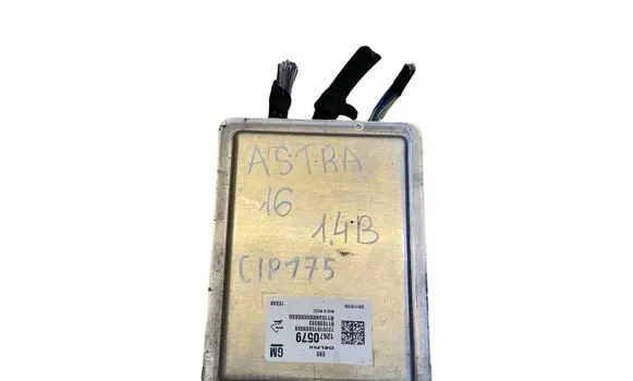 Opel Astra K Engine control unit/module 12670579 811839393