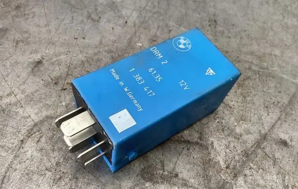 BMW 5 E39 Other relay 1383417 6135