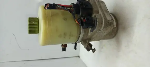 Skoda Fabia Mk1 (6Y) Power steering pump 6Q0423156AB 6Q1423051BK 11042007