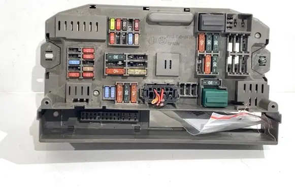 BMW X6 E71 Fuse box set 6931690
