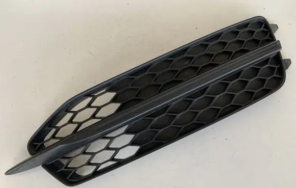 Audi A6 S6 C7 4G Front bumper lower grill 4G0807682D 4G0807682J 4G0807682D9B9
