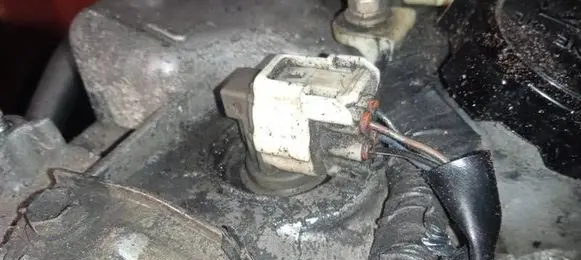Toyota Avensis Verso Fuel injector 4KONTAKTU