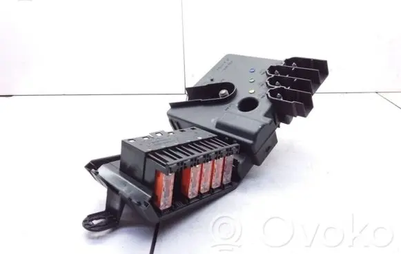 Mercedes-Benz E W211 Fuse module A2115461141 013948371