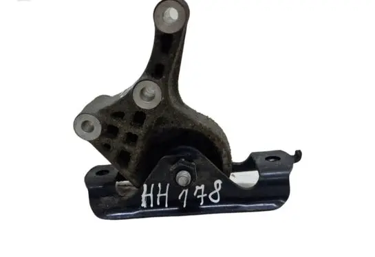 Fiat 500E Engine mount bracket 05062083AC
