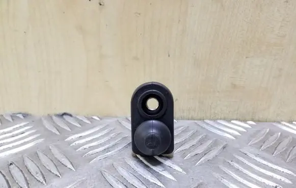 Hyundai i40 Rear door sensor 