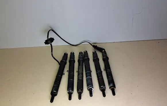 Audi A6 S6 C5 4B Fuel injectors set 059130201E 0432133836