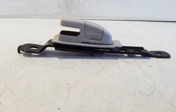Nissan Leaf I (ZE0) Seat belt adjustment rail 6096312A
