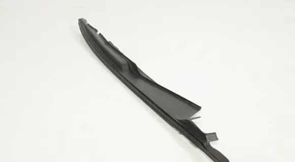 Fender trim (molding)