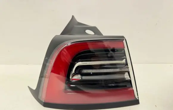 Tesla Model Y Rear/tail lights 1502086-00-D 150208600D 1502086