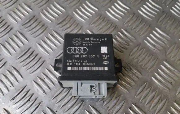Audi A4 S4 B8 8K Light module LCM 8K0907357B