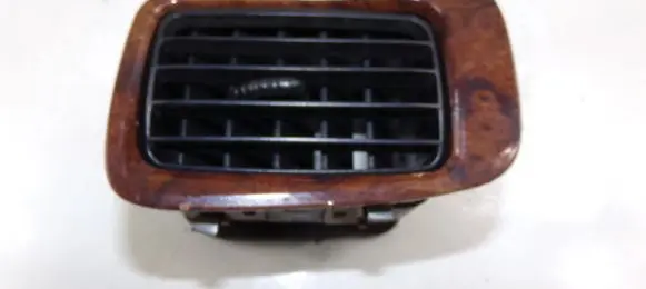 KIA Clarus Dash center air vent grill