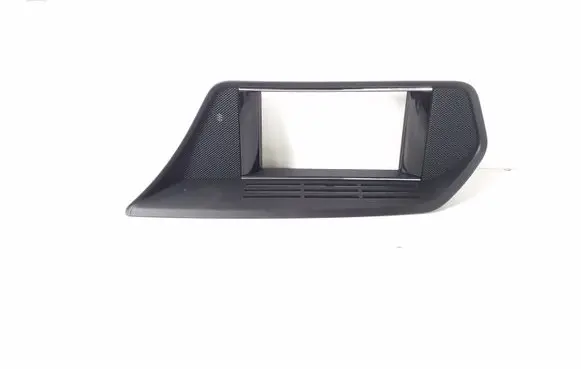 Mercedes-Benz E A207 Radio/GPS head unit trim A2076800136