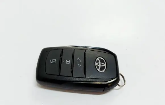 Toyota C-HR II Ignition key/card CHR