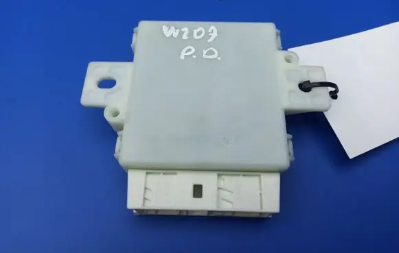 Mercedes-Benz E C207 W207 Parking PDC control unit/module A2129006501 A2125454832 A2129025301
