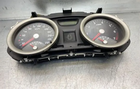 Renault Megane II Speedometer (instrument cluster) 8200399694 35110519