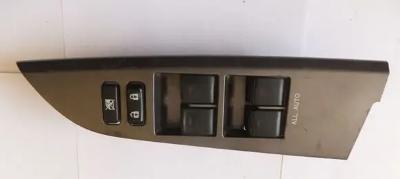 Toyota Land Cruiser (J200) Electric window control switch TOYOTA8404033100 8404033100