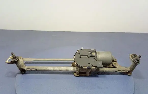 Volkswagen Golf IV Front wiper linkage and motor 1K1955023D