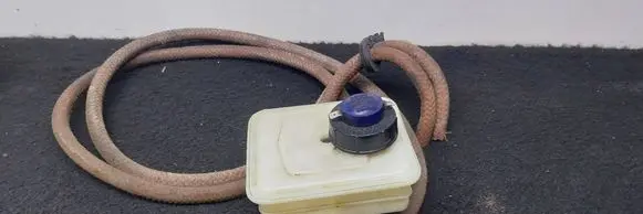 Fiat X1 - 9 Brake fluid reservoir 