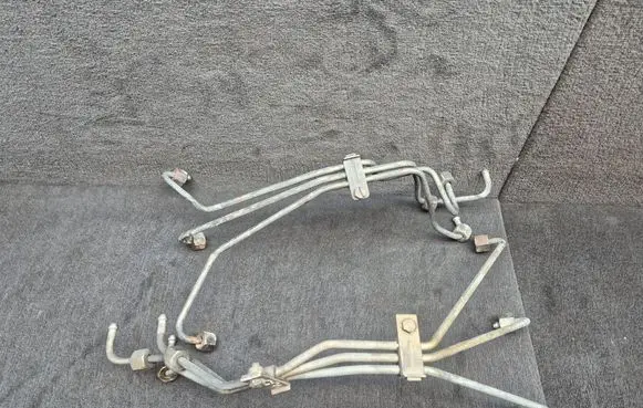 Audi A6 S6 C5 4B Fuel injector supply line/pipe 059130241AJ 059130241BE