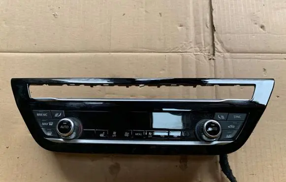 BMW 5 G30 G31 Climate control unit 6999400