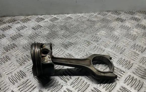 BMW 3 E90 E91 Piston with connecting rod 543