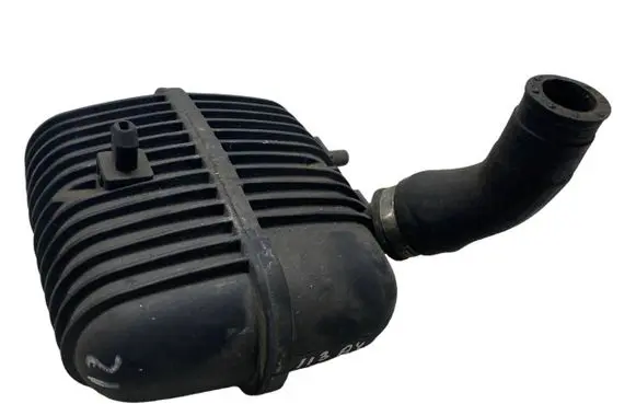 Vacuum air tank