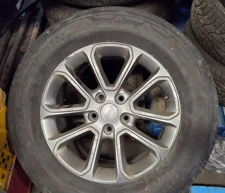Jeep Grand Cherokee R18 spare wheel