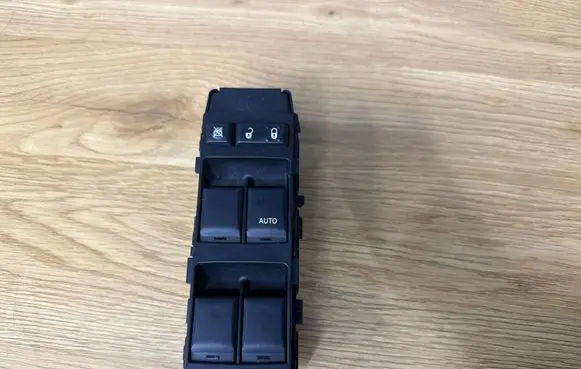 Dodge Caliber Electric window control switch 56040701ADB