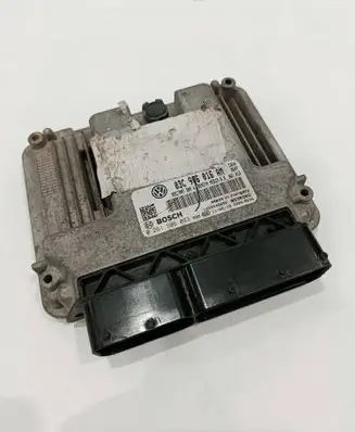 Volkswagen Golf VI Engine control unit/module 03C906016AM 03G906016AM 0261S06083