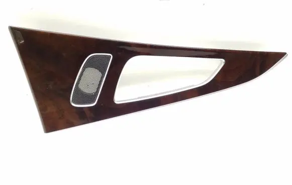 Other rear door trim element