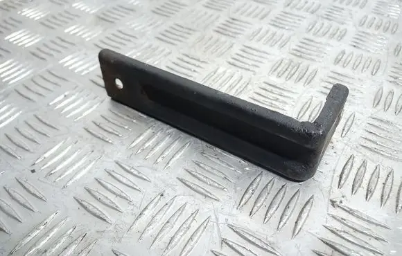KIA Sorento Front splash guards bracket 