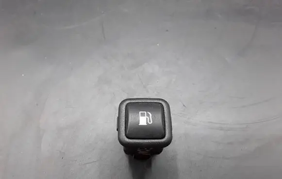 Volkswagen Golf IV Fuel tank opening switch 3B0959833A 3B0959833 03000313