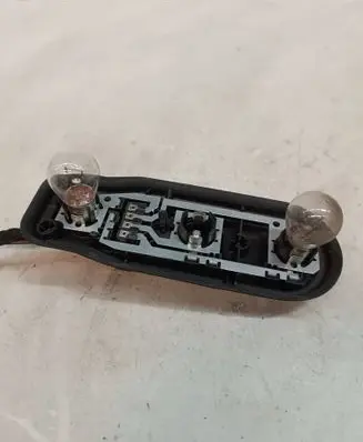BMW 5 E39 Tail light bulb cover holder 399368